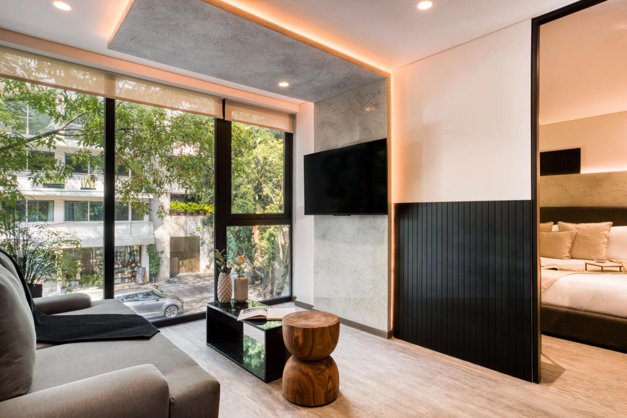 Deluxe Apartment